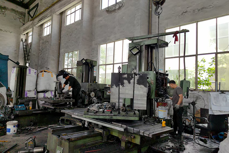 معدات المعالجة